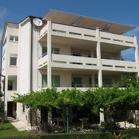 Apartment Petrinic V Pula Buitenkant foto