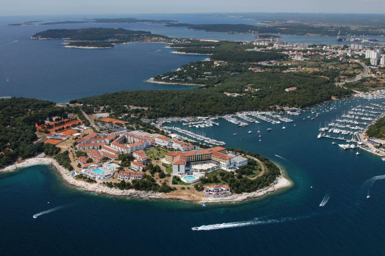 Apartment Petrinic V Pula Buitenkant foto