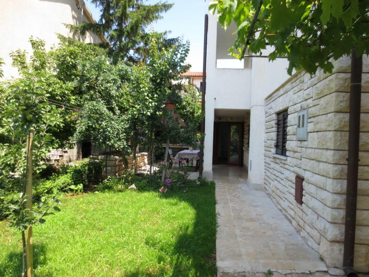 Apartment Petrinic V Pula Buitenkant foto